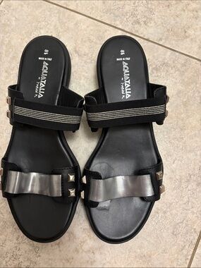 AQUATALIA Black Leather Slide Sandals with Silver Accent